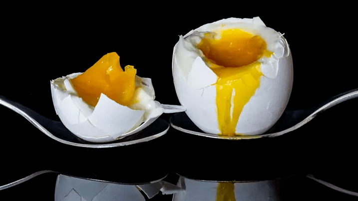 Soft-boiled eggs in the diet